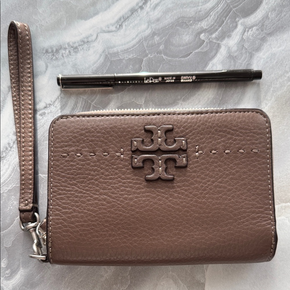 Tory Burch Taupe McGraw Pebbled Leather Zip Wristlet with Logo